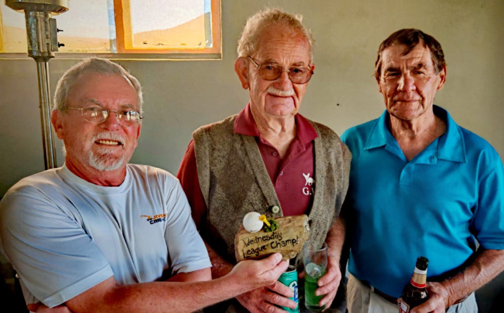 Spring Wednesday League Champions: Sarel, Farnie & Barry!